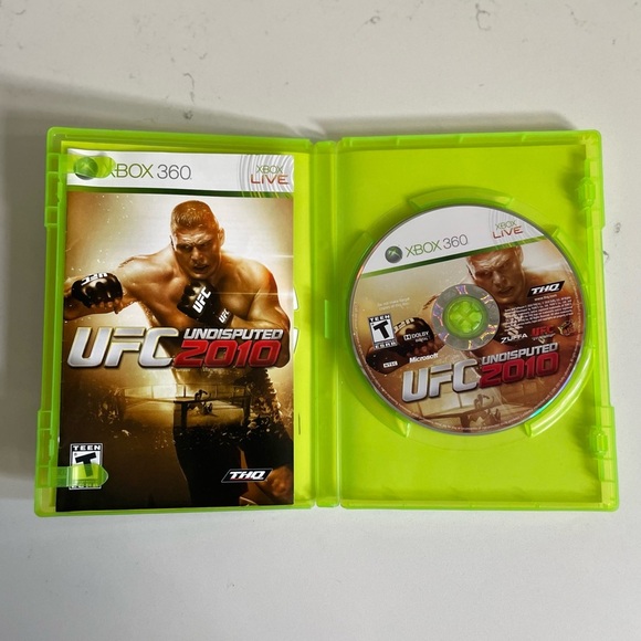 UFC Undisputed 2010 - XBOX 360 Game - Picture 3 of 3